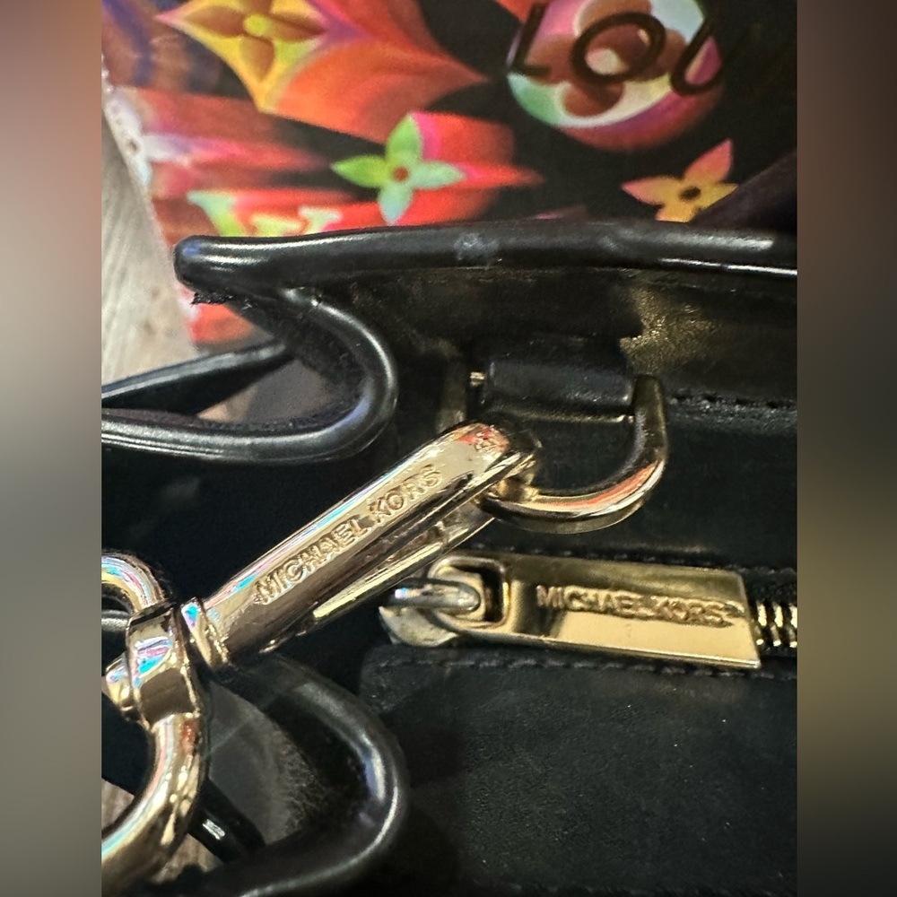 Michael Kors Hamilton Large Soft Leather Satchel Bag Lock Black GUC​​ - Picture 11 of 12